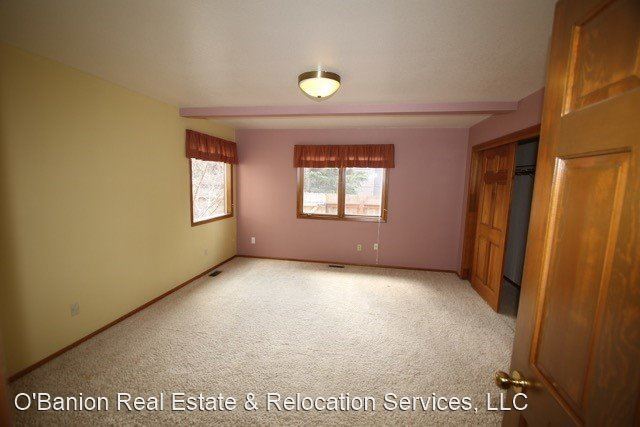 Building Photo - 5 br, 3 bath House - 12901 Trent Circle