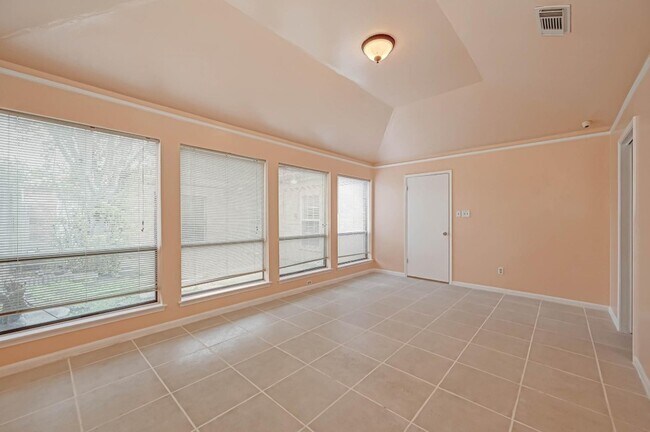 Building Photo - 12815 Ashford Chase Dr