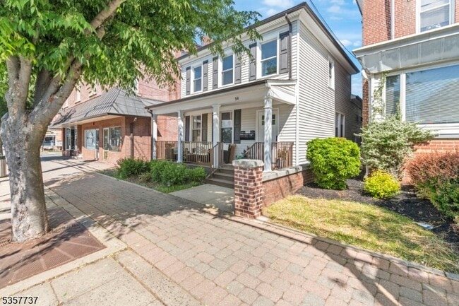 Primary Photo - 54 W Somerset St