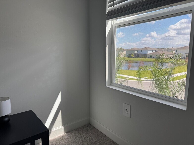 Building Photo - 7111 Weeping Pine Dr