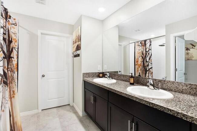 Building Photo - 12813 Wildflower Meadow Dr