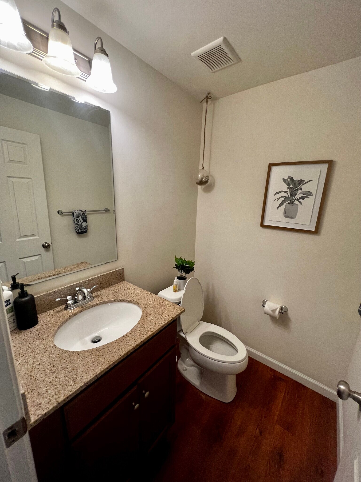 Building Photo - 101 Brownstone Ct