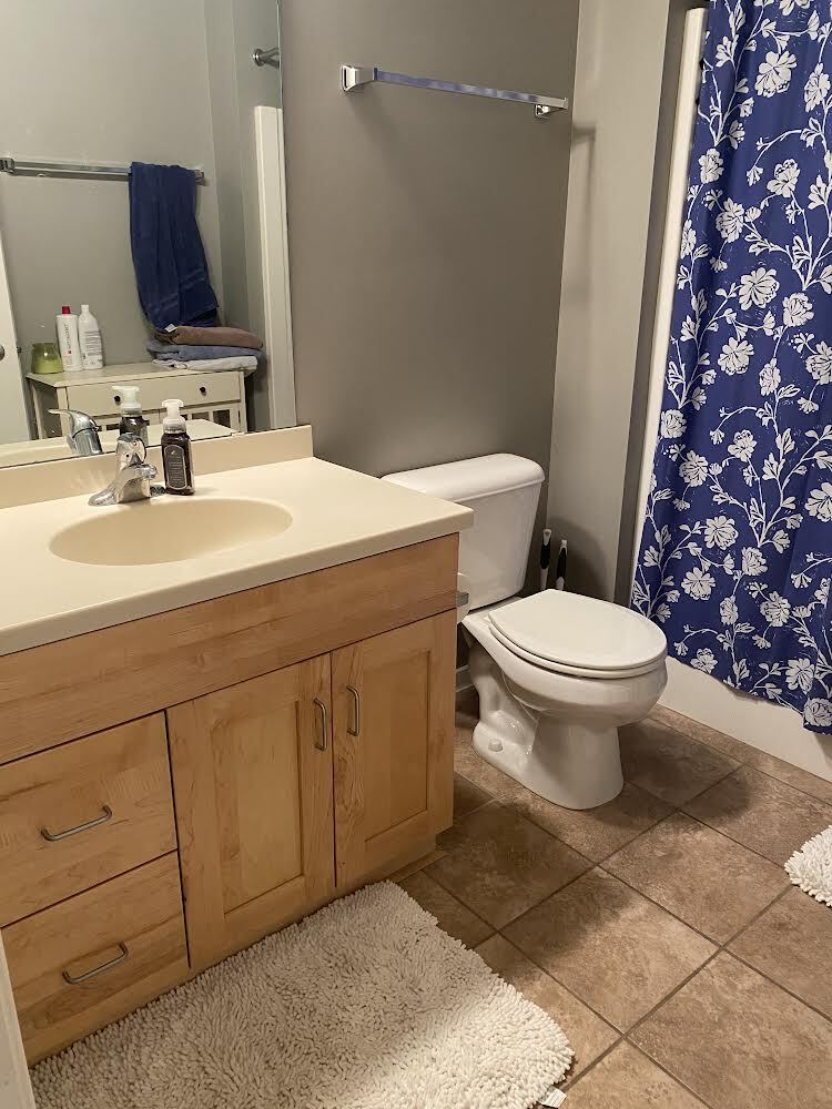 Building Photo - 2080 N Commerce St