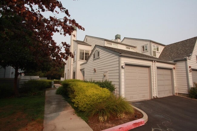 Building Photo - 201 Bowsprit Ln