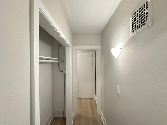 Building Photo - 2332.5 N Spaulding Ave