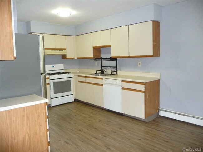 Building Photo - 39 Cedar Ct