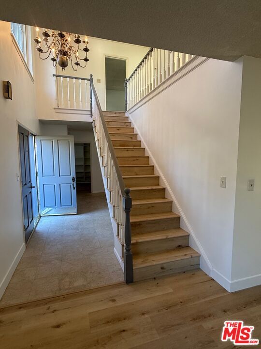 Building Photo - 8031 Melba Ave