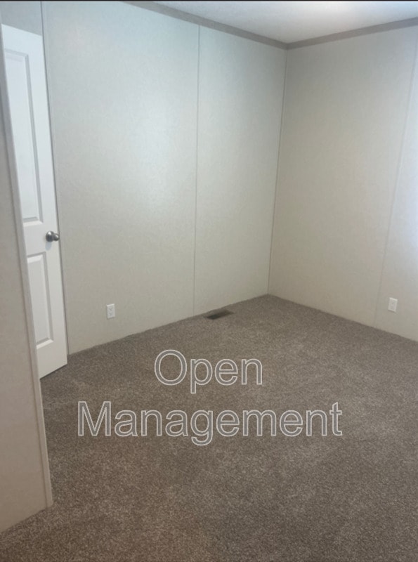 Building Photo - 825 1st Ave E