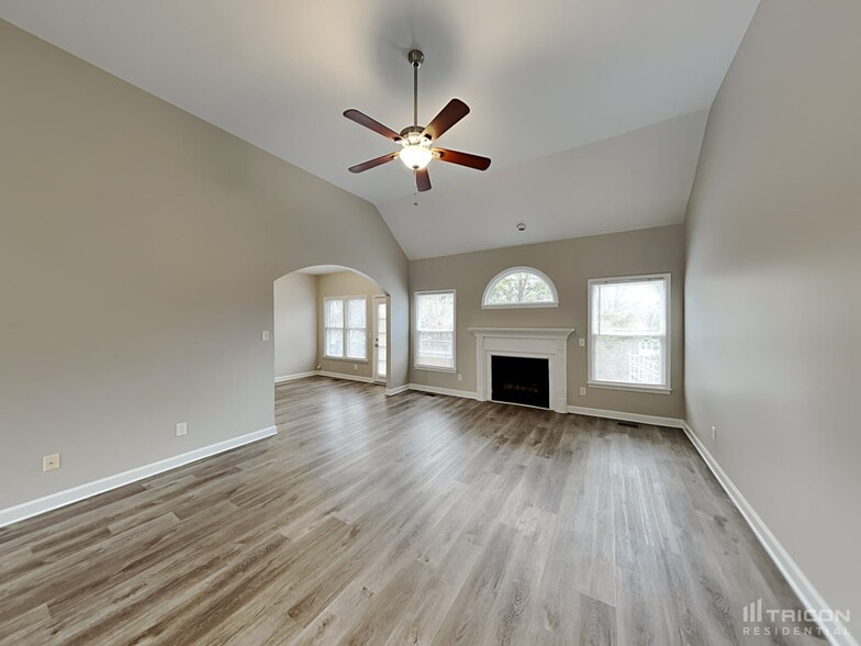 Building Photo - 4932 Tulip Grove Ln