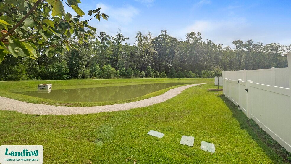 Building Photo - 1060 Orangeburg Rd
