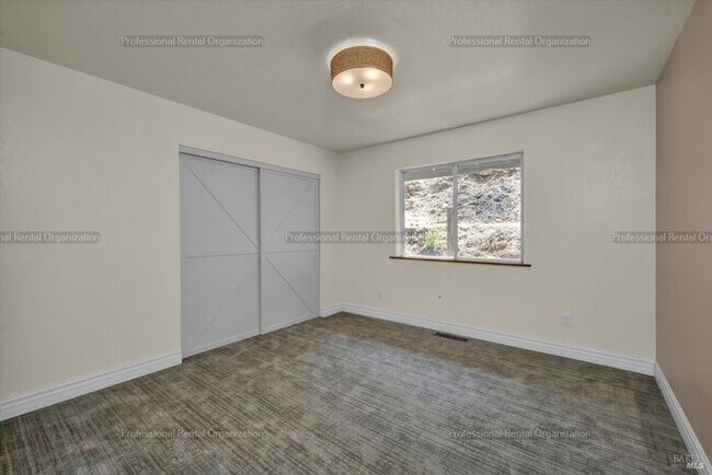 Building Photo - Beautifully updated-Stunning Views in Pope Valley "First Month Rent Free"