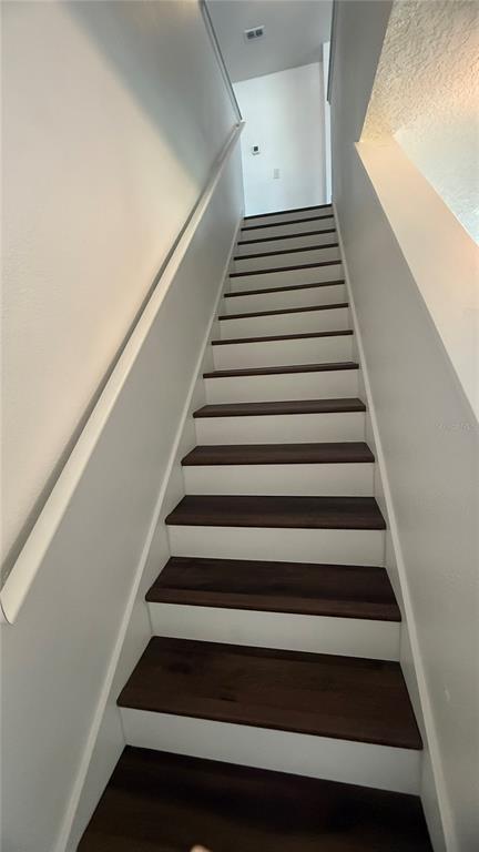 Building Photo - 15 Renshaw Dr