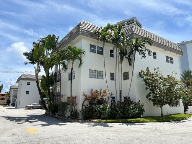 Building Photo - 4143 N Ocean Blvd