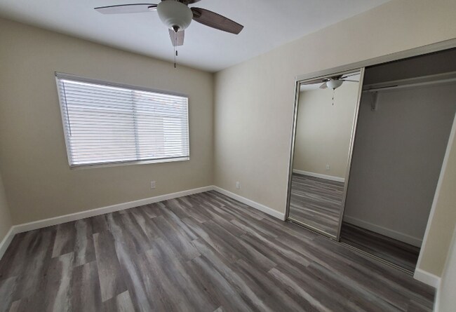 Building Photo - 4834 Pescadero Ave