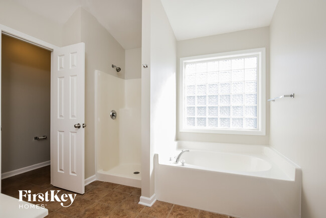 Building Photo - 3903 Treford Ct