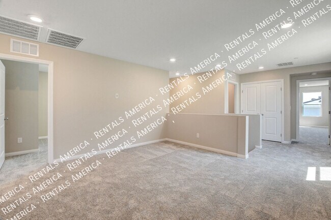 Building Photo - 6820 Calvitero St