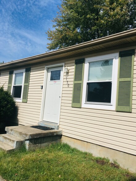 Primary Photo - 150 W Blue Jay Rd