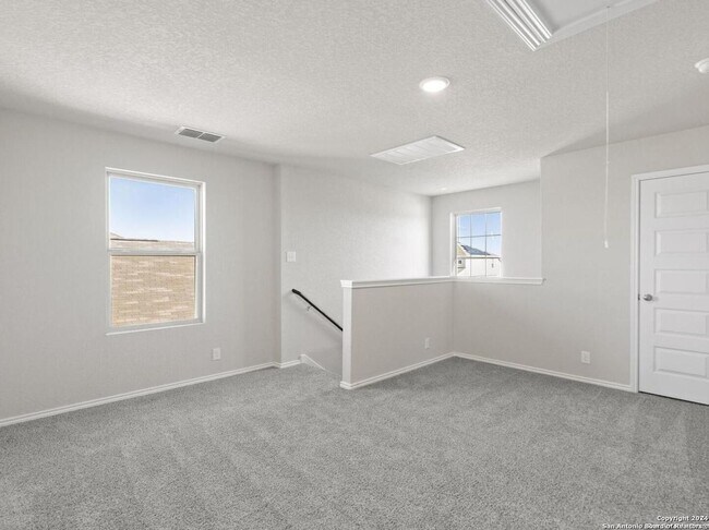 Building Photo - 2428 Dino Dr