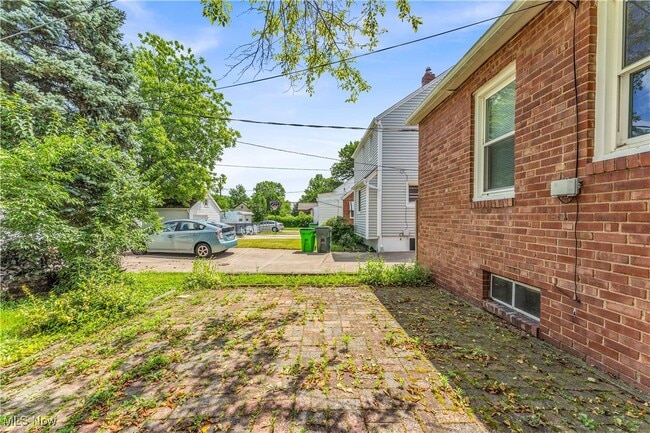 Building Photo - 13207 Grannis Rd