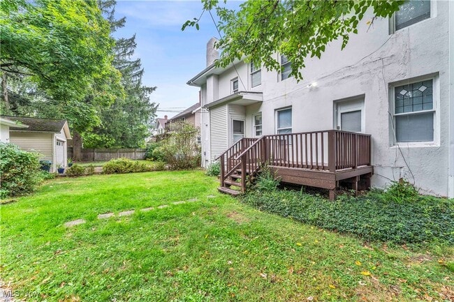 Building Photo - 1515 Rydalmount Rd