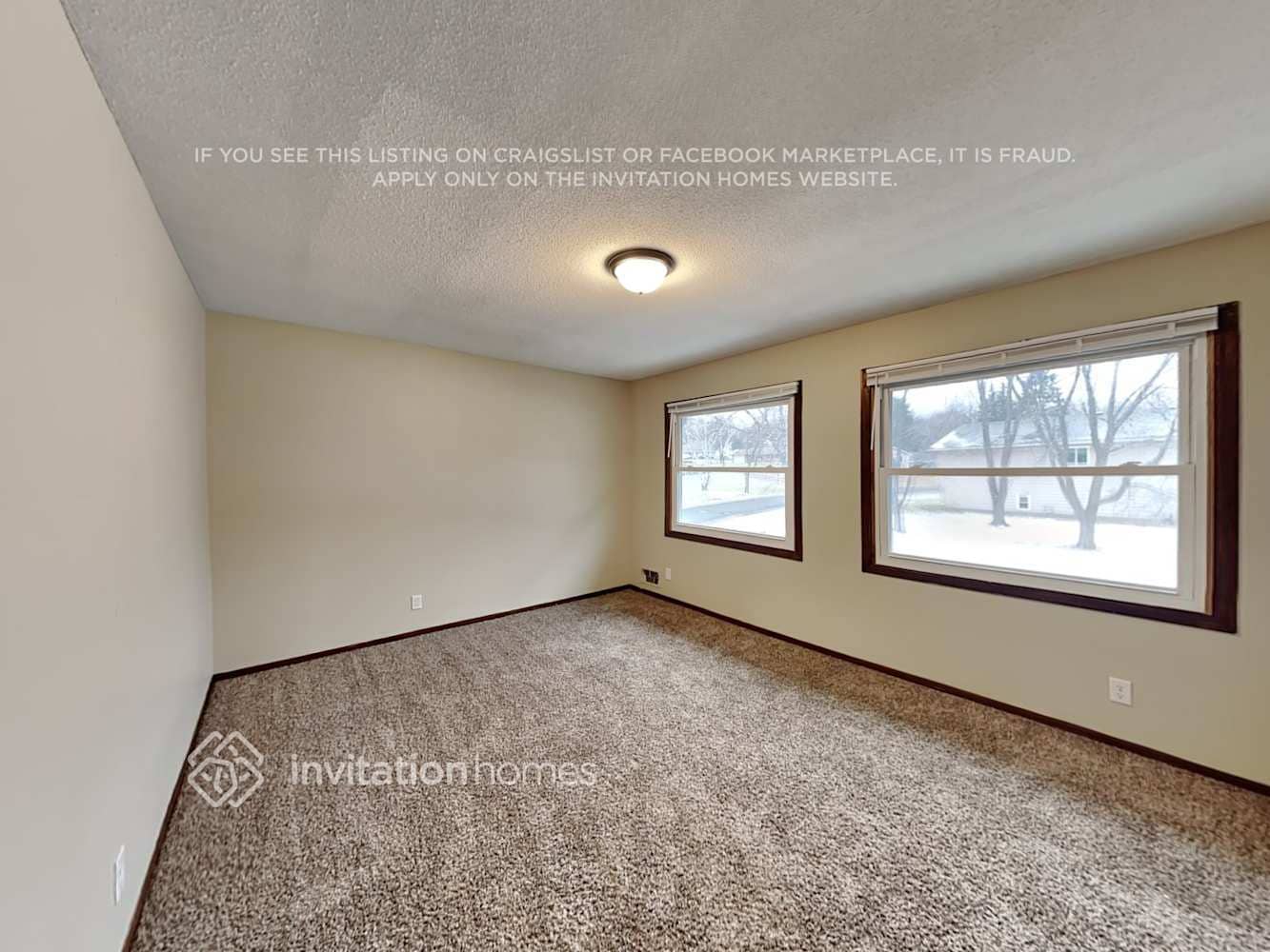 Building Photo - 8800 Hillside Trail S