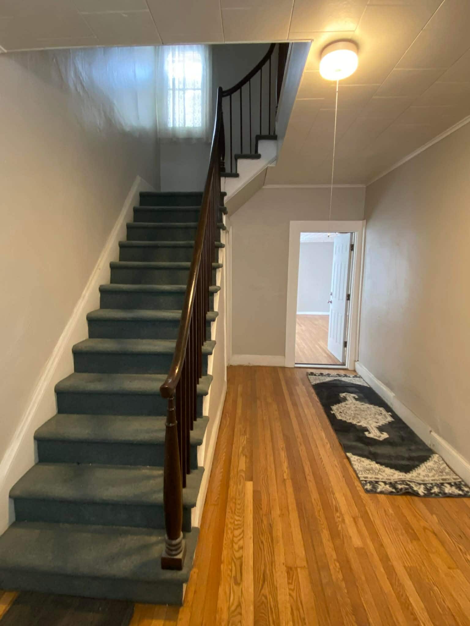 Building Photo - 2127 2nd Ave