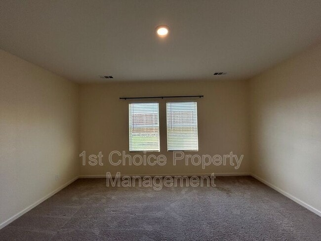 Building Photo - 8229 Pitchfork Dr