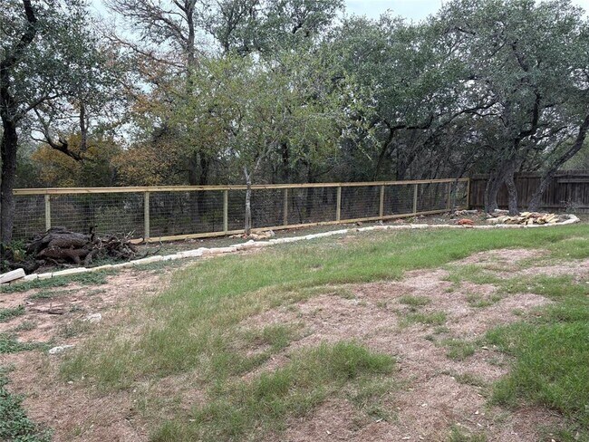 Building Photo - 2109 Meadow View Dr