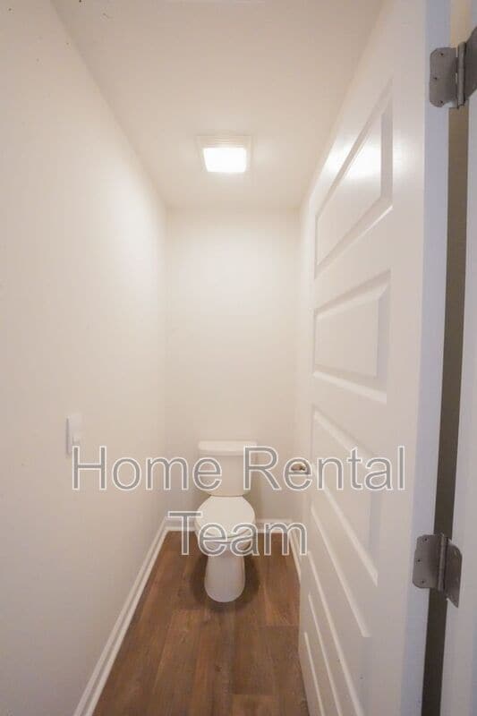 Building Photo - 463 Coconut Dr