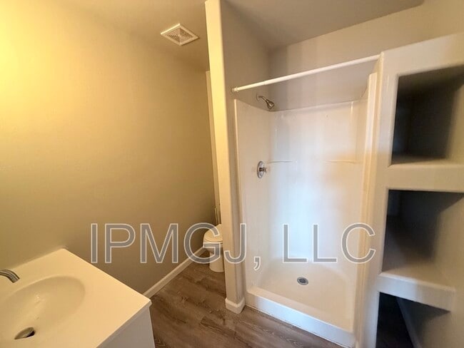 Building Photo - 3246 Downey Ct