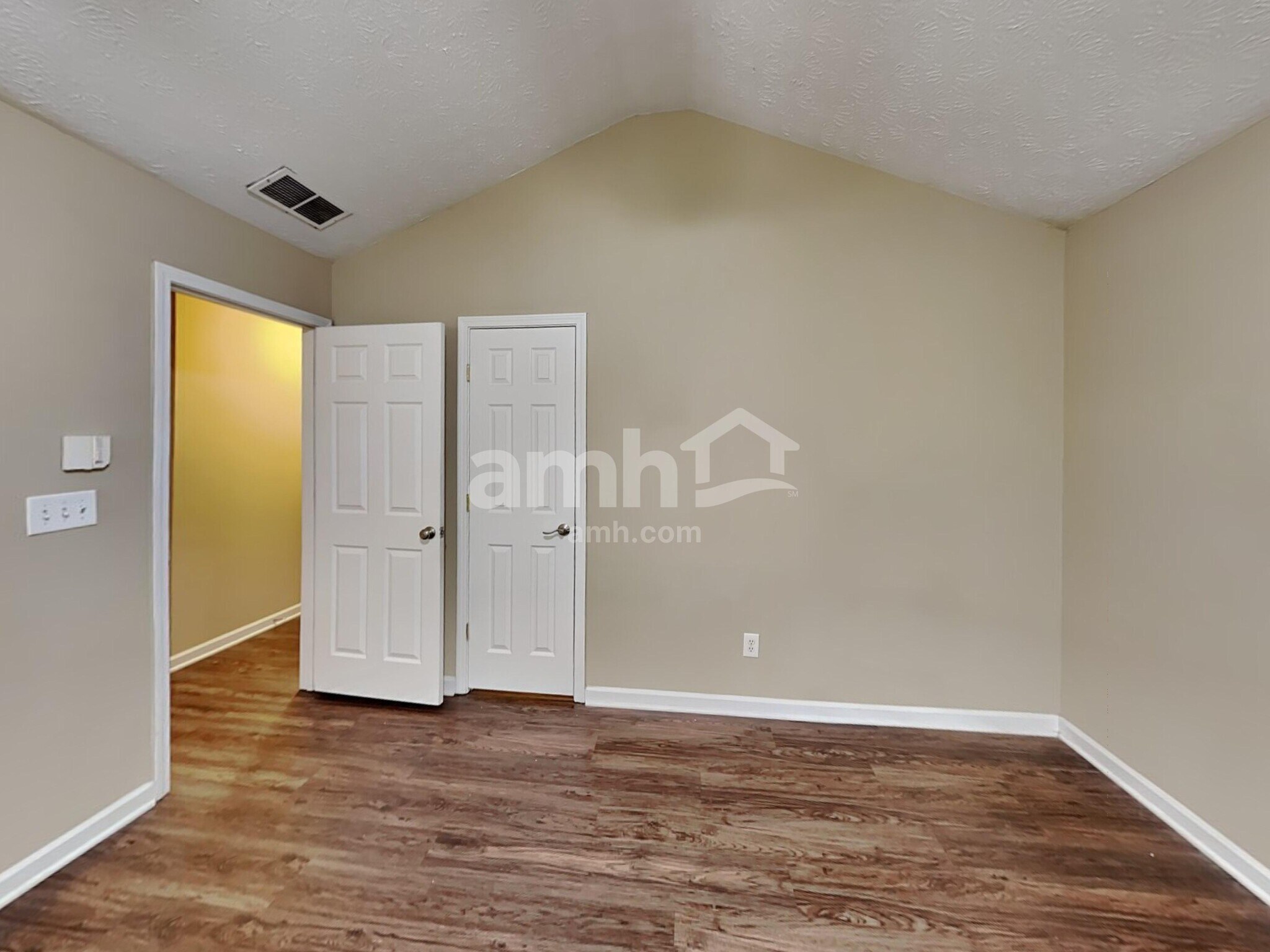 Building Photo - 589 Summerbrooke Ct