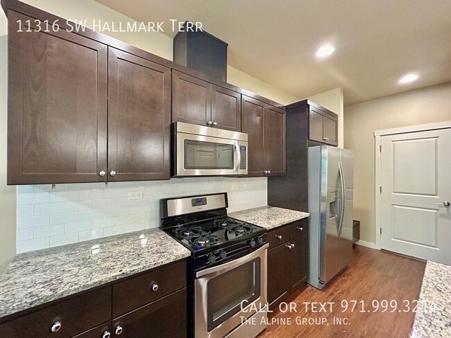 Building Photo - 11316 SW Hallmark Terrace