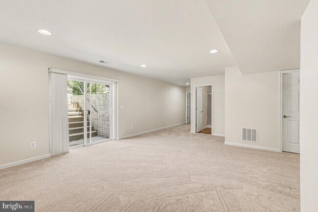 Building Photo - 9709 Glenn Brooke Ct