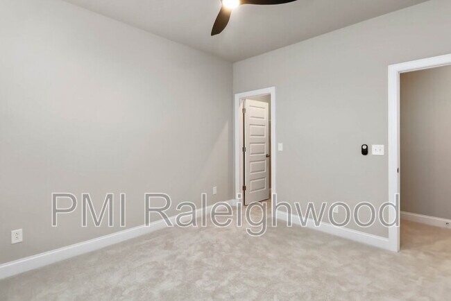 Building Photo - 1245 S Blount St