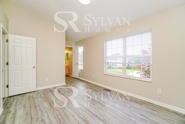 Building Photo - Prepare to fall in love with this 4 bedroo...