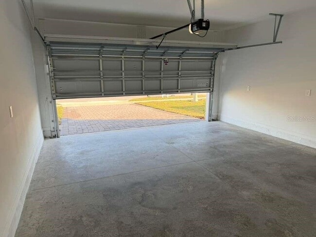 Building Photo - 5153 Natalia Dr