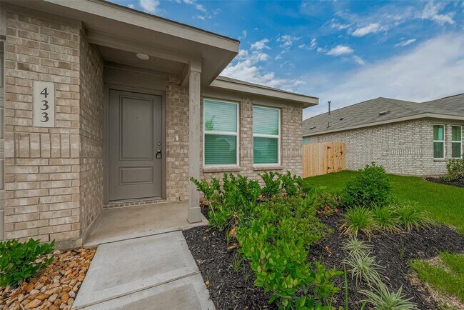 Building Photo - 433 Texas Pecan Dr