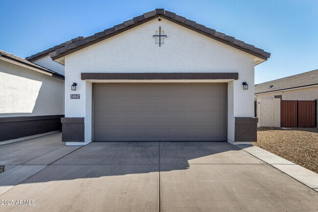 Building Photo - 24047 W Mohave St