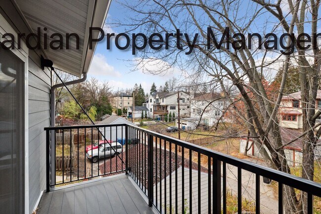 Building Photo - 3916-3918 Sheridan Ave S