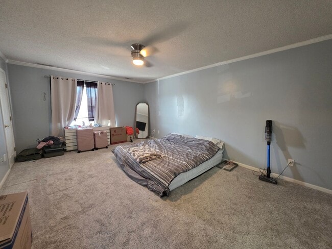 Building Photo - Close to Base, Far from the Traffic – 4BR Home Near MCAS New River