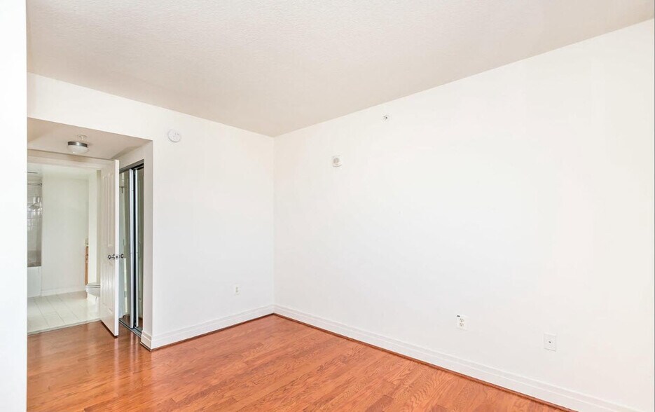 Bedroom - 414 Water St