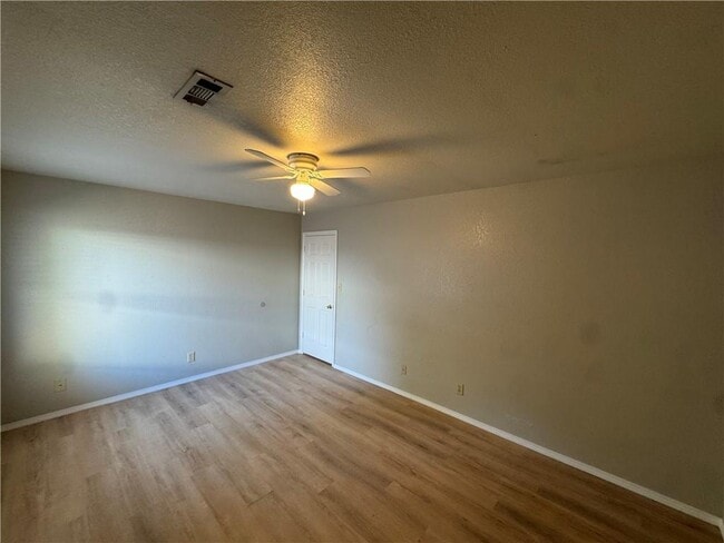 Building Photo - 20 McGee