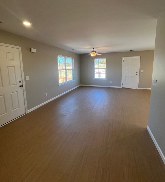 Building Photo - 3945 Greenpond Rd
