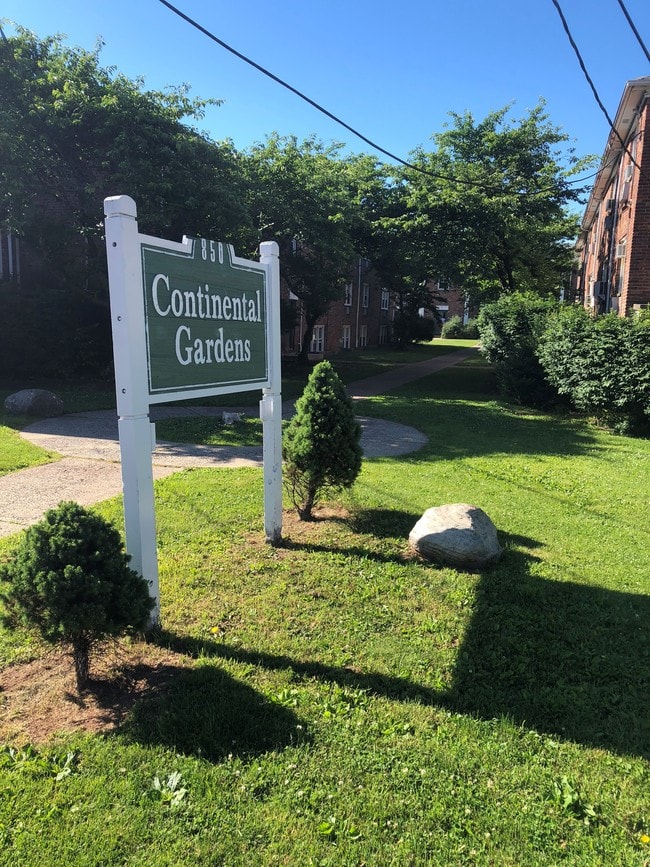 Primary Photo - Continental Gardens