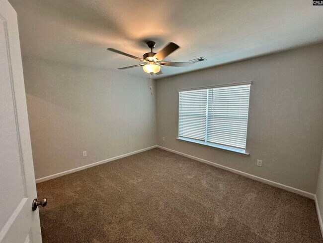 Building Photo - 915 Blenheim Wy