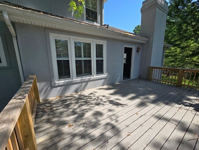 Building Photo - 2710 Runnymeade Dr