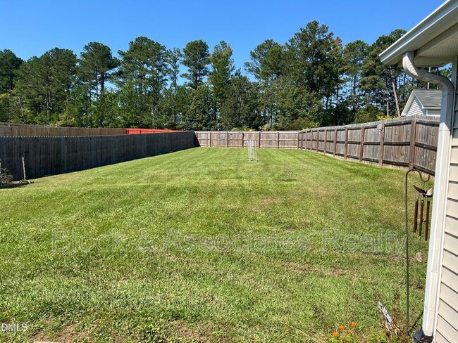 Building Photo - 1420 Dexter Ridge Dr
