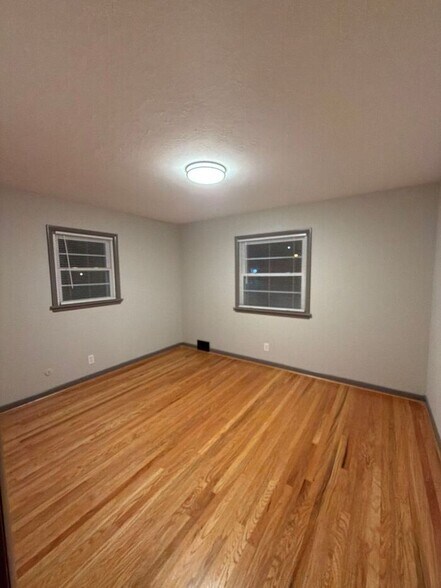 Building Photo - 4110 Blossomwood Dr