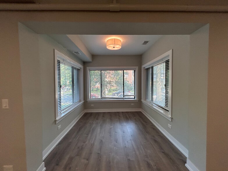 Building Photo - 1134 Maple Ave