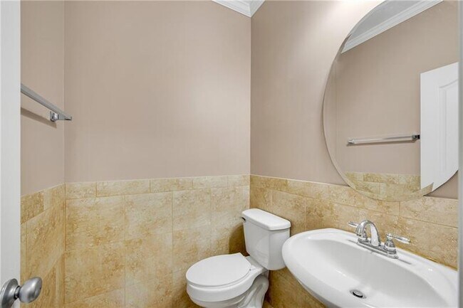 Building Photo - 3194 Cedar Glade Ln NE